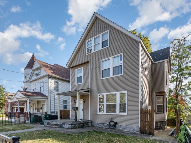 2320 Maplewood Avenue, Cincinnati, OH 45219 Photo 3