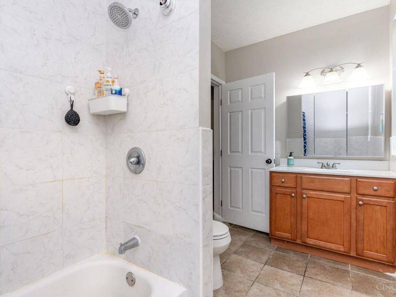 2320 Maplewood Avenue, Cincinnati, OH 45219 Photo 8