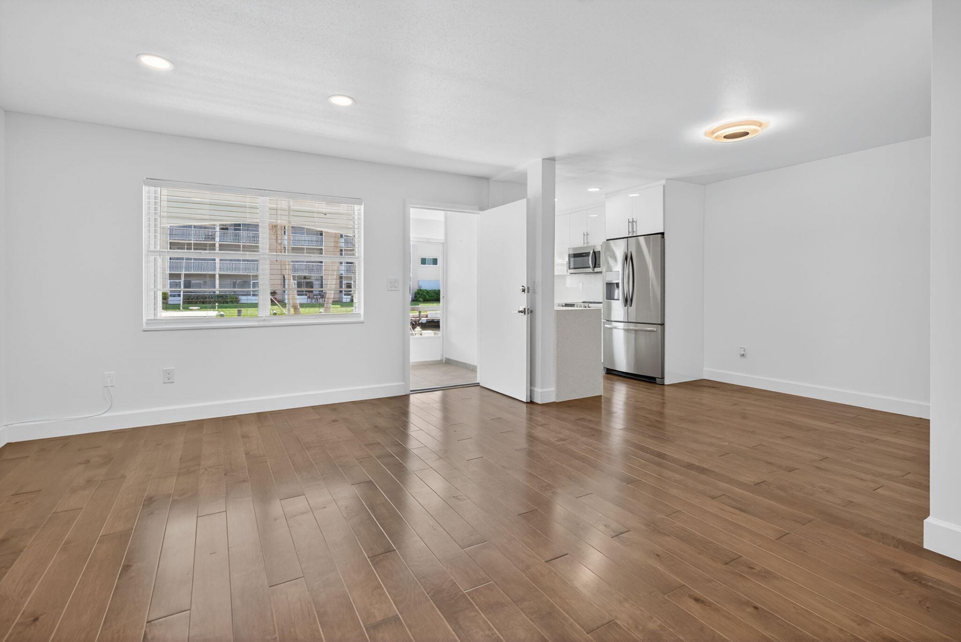 110 Shore Court, Unit 1140, North Palm Beach, FL 33408 Photo