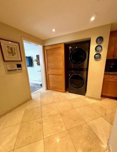 1540 NE Quayside Terrace, Unit D1, Miami, FL 33138 Photo