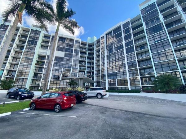 200 Leslie Dr, Unit 228, Hallandale Beach, FL 33009