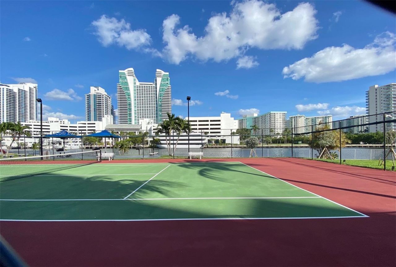 200 Leslie Dr, Unit 228, Hallandale Beach, FL 33009 Photo