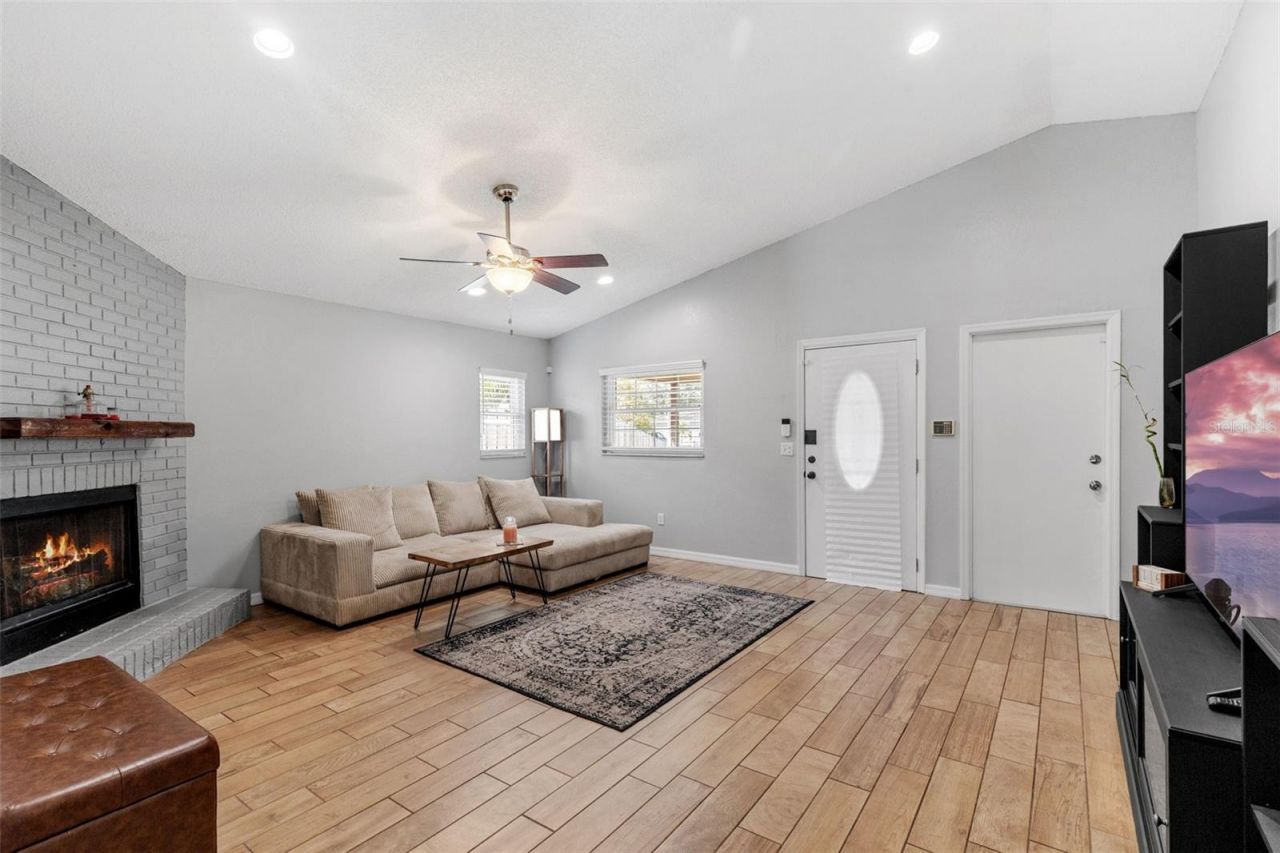 7049 67th Way N, Pinellas Park, FL 33781 Photo