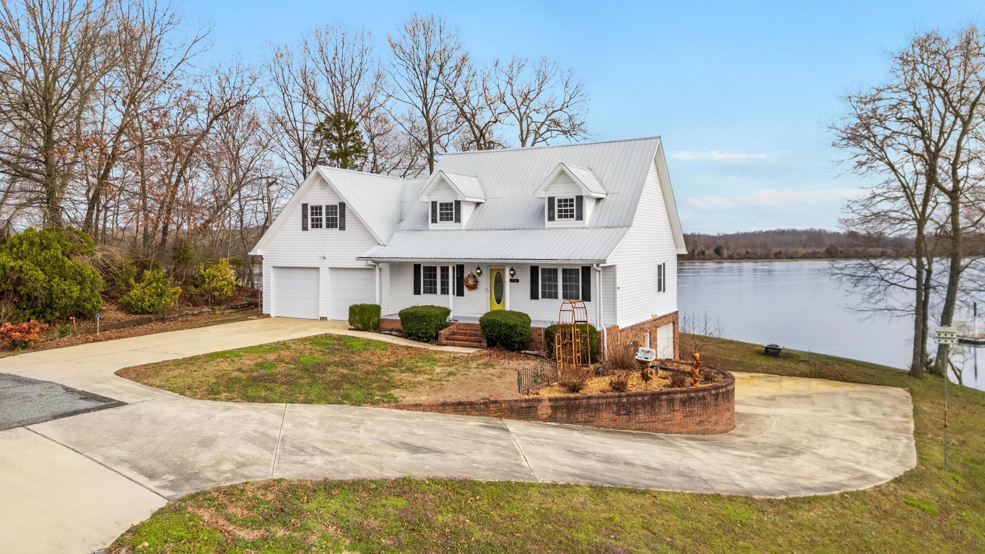 750 Lakewood Drive, Decatur, TN 37322 Main Photo