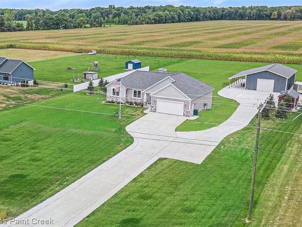 8309 Almont Road, Almont Twp, MI 48003