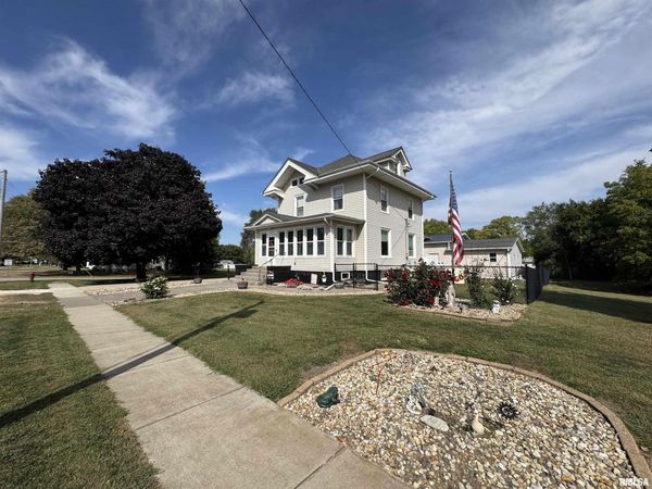 337 W CHESTNUT Street, Oneida, IL 61467