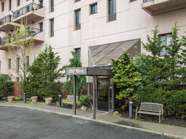 100 W Broadway, Unit 7L, Long Beach, NY 11561