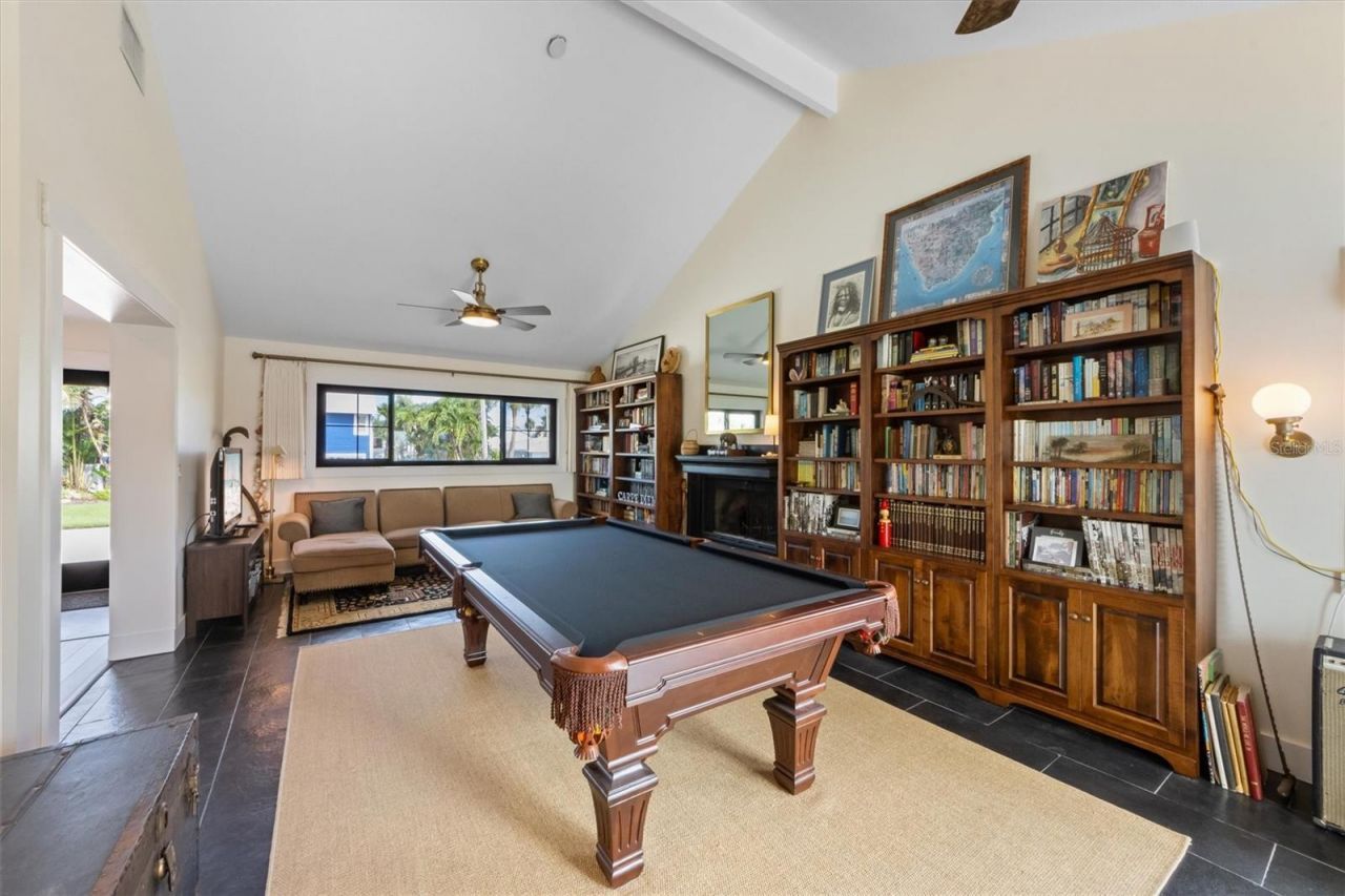 505 75th Street, Holmes Beach, FL 34217 Photo