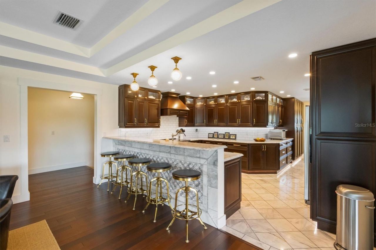 505 75th Street, Holmes Beach, FL 34217 Photo