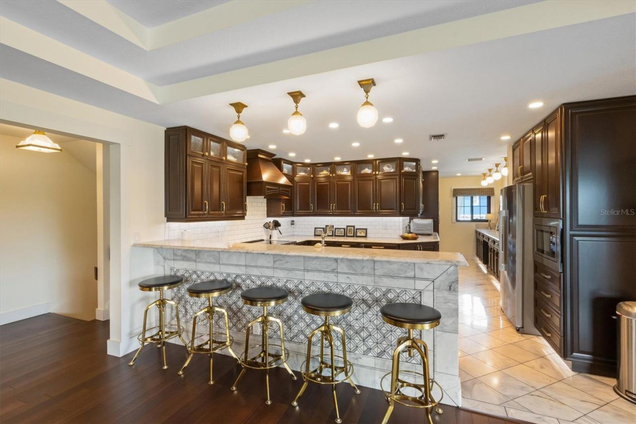 505 75th Street, Holmes Beach, FL 34217 Photo