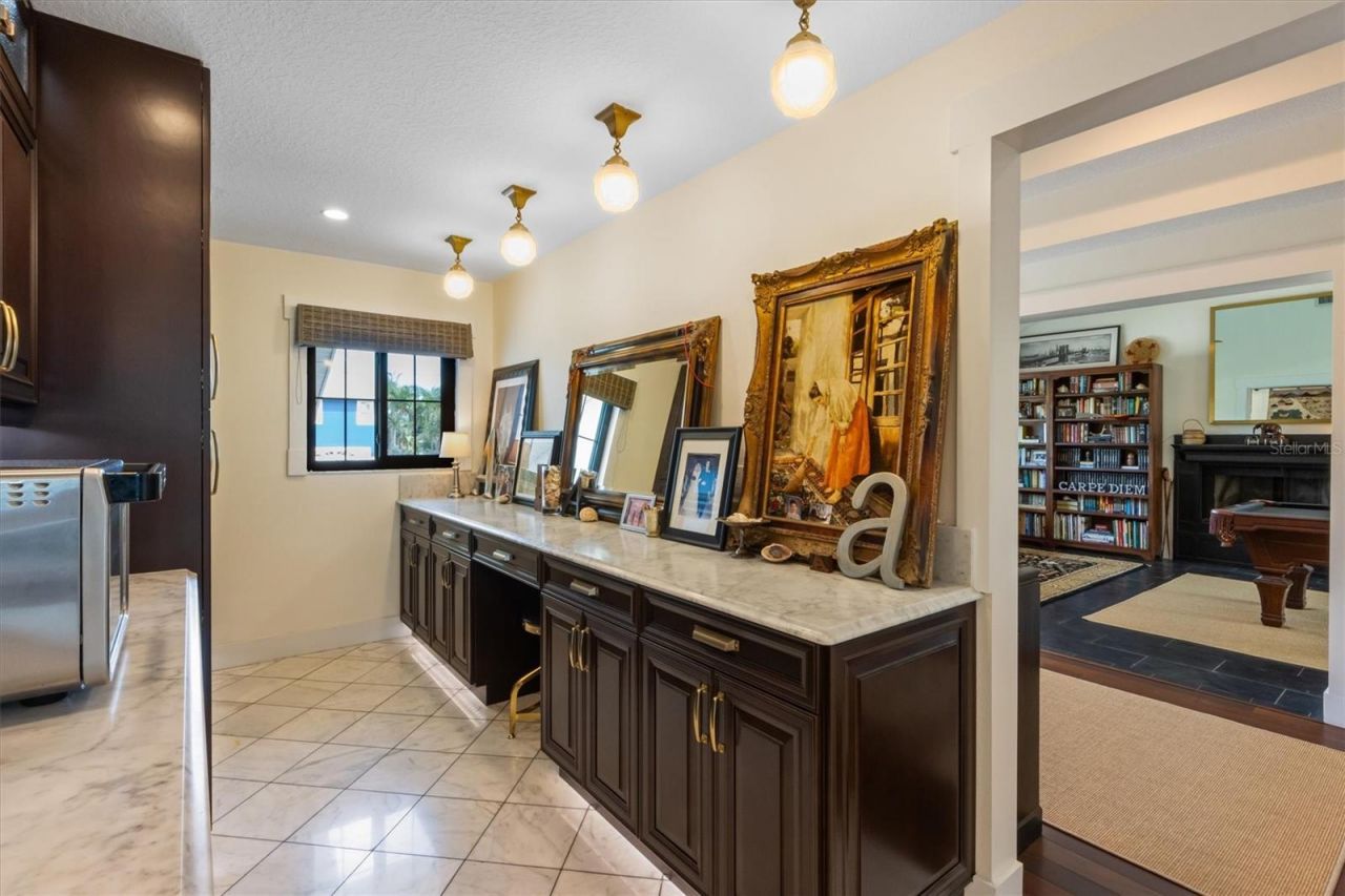 505 75th Street, Holmes Beach, FL 34217 Photo