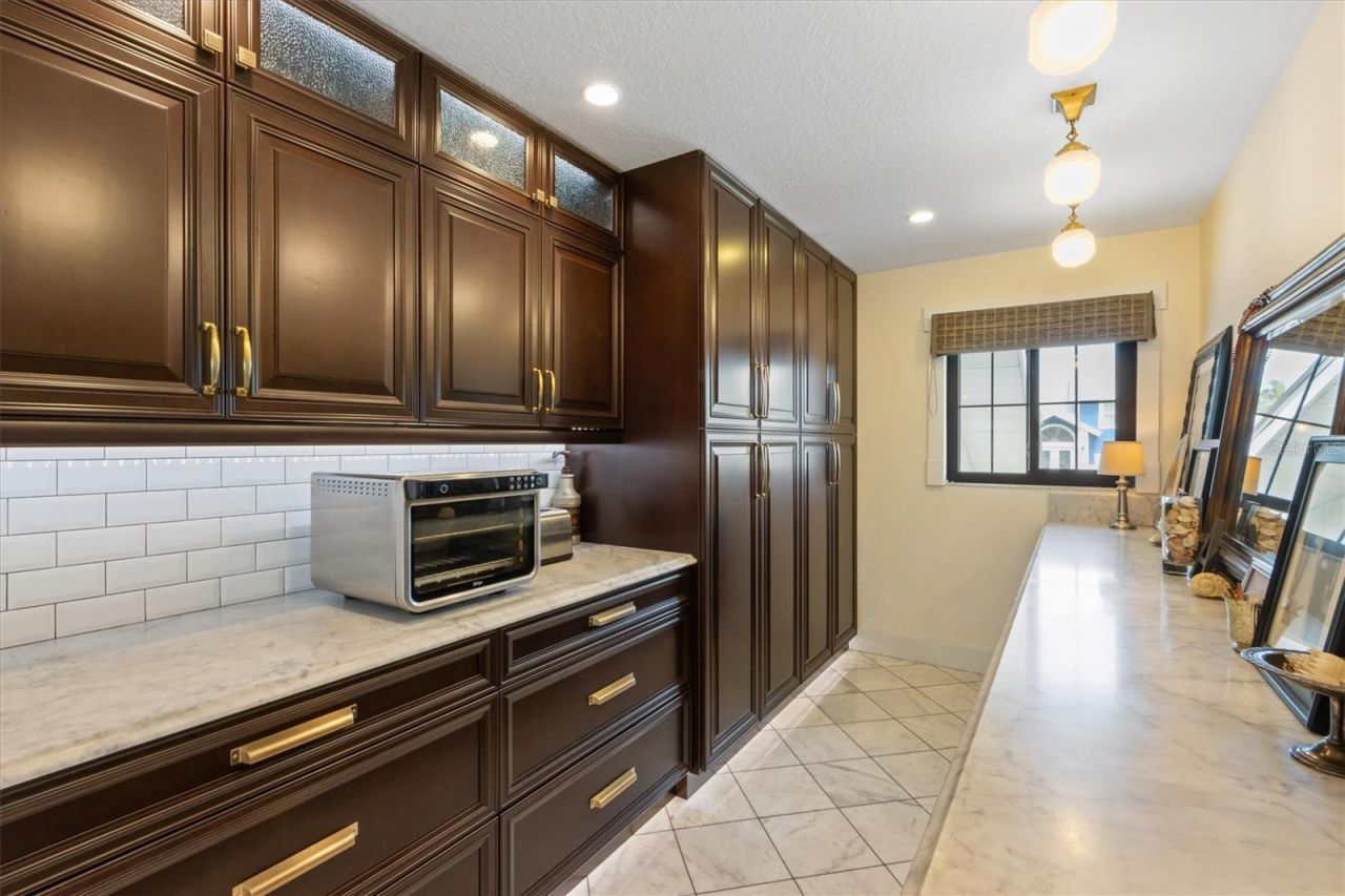 505 75th Street, Holmes Beach, FL 34217 Photo