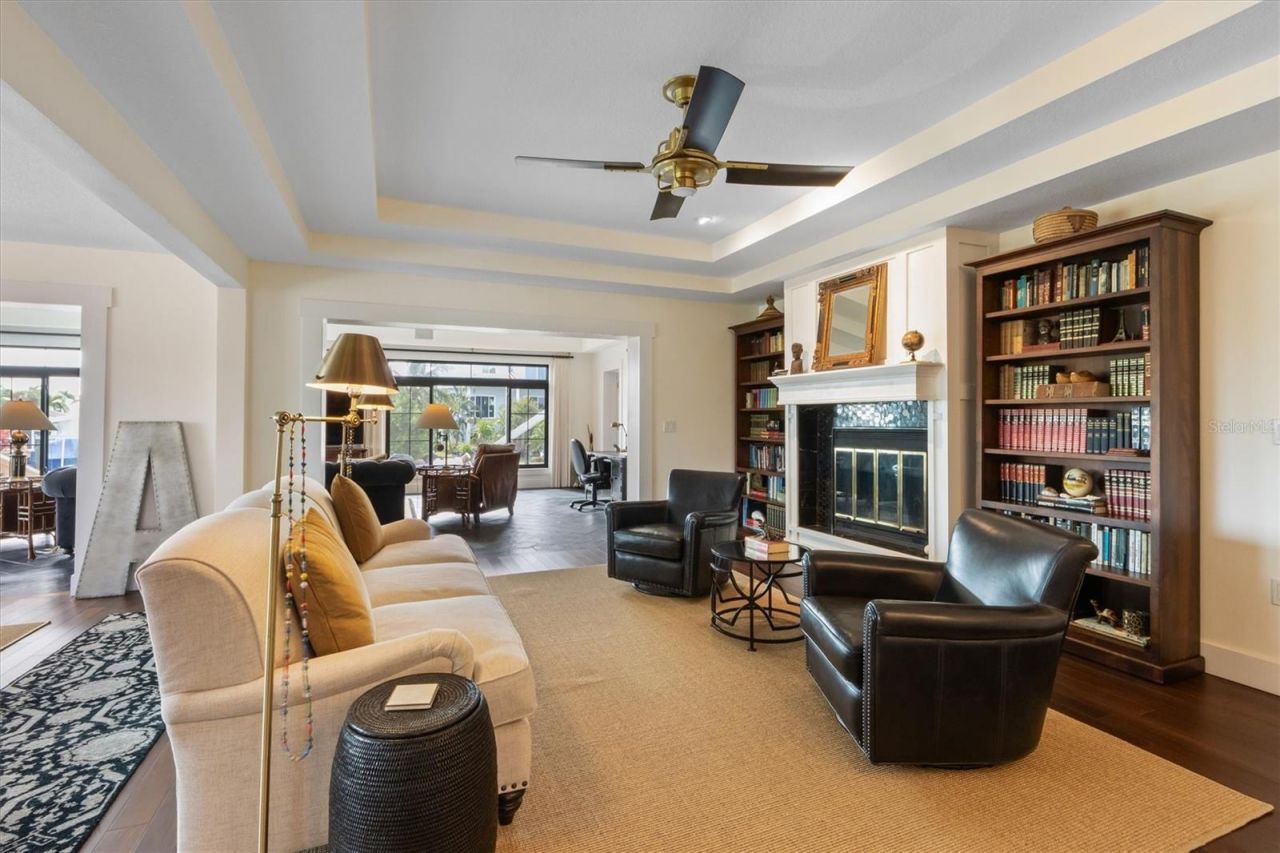 505 75th Street, Holmes Beach, FL 34217 Photo