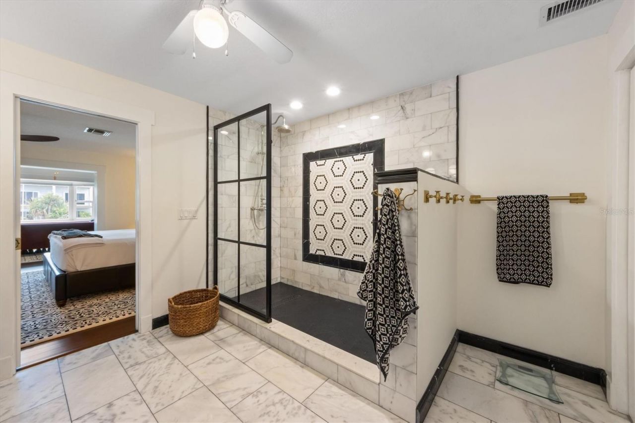 505 75th Street, Holmes Beach, FL 34217 Photo