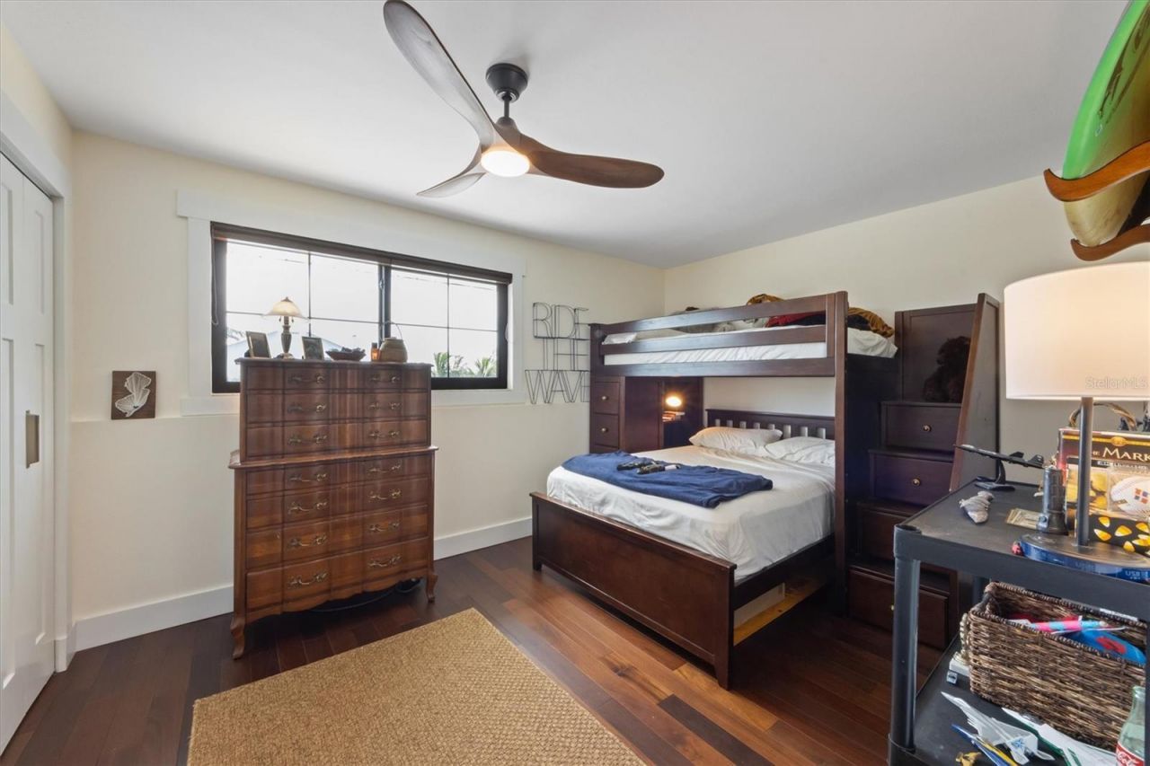 505 75th Street, Holmes Beach, FL 34217 Photo