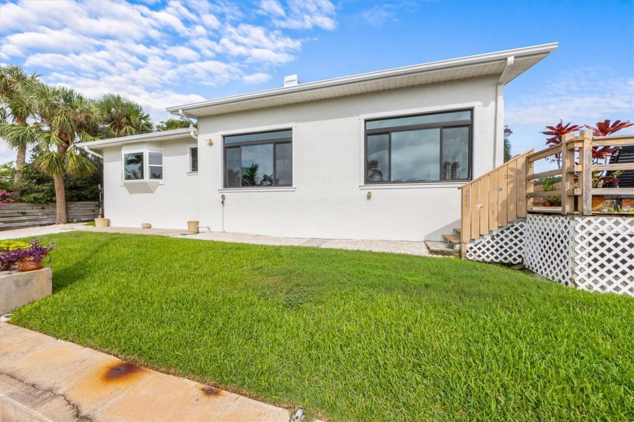 505 75th Street, Holmes Beach, FL 34217 Photo