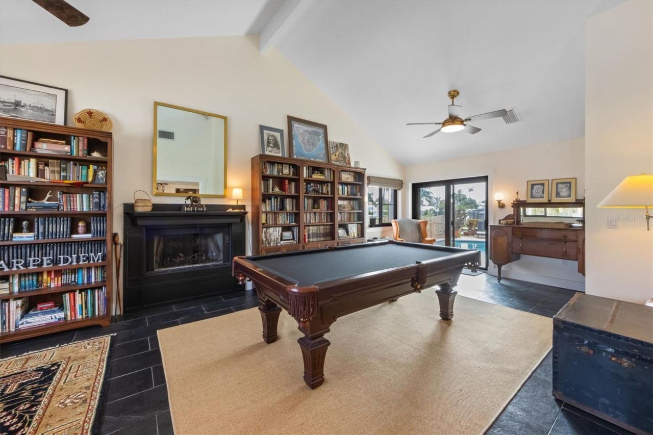 505 75th Street, Holmes Beach, FL 34217 Photo