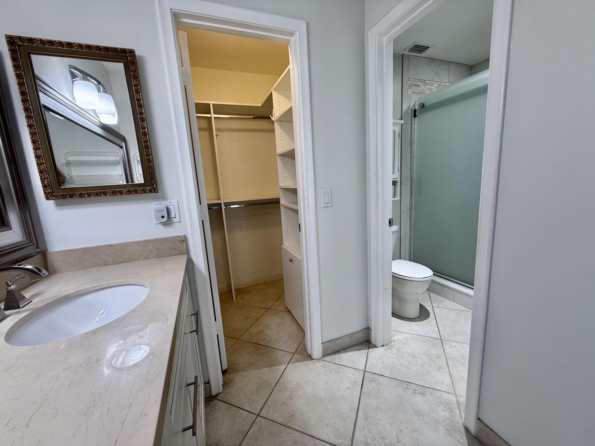 1720 NW 20th Avenue, Unit 204, Delray Beach, FL 33445 Photo
