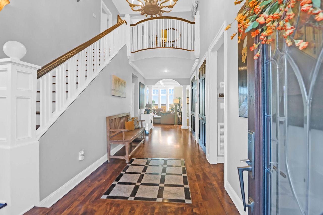 1563 Headquarters Plantation Drive Photo 13