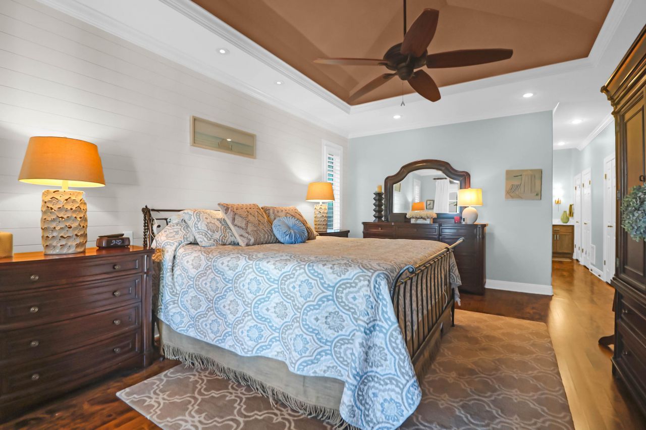 1563 Headquarters Plantation Drive Photo 33