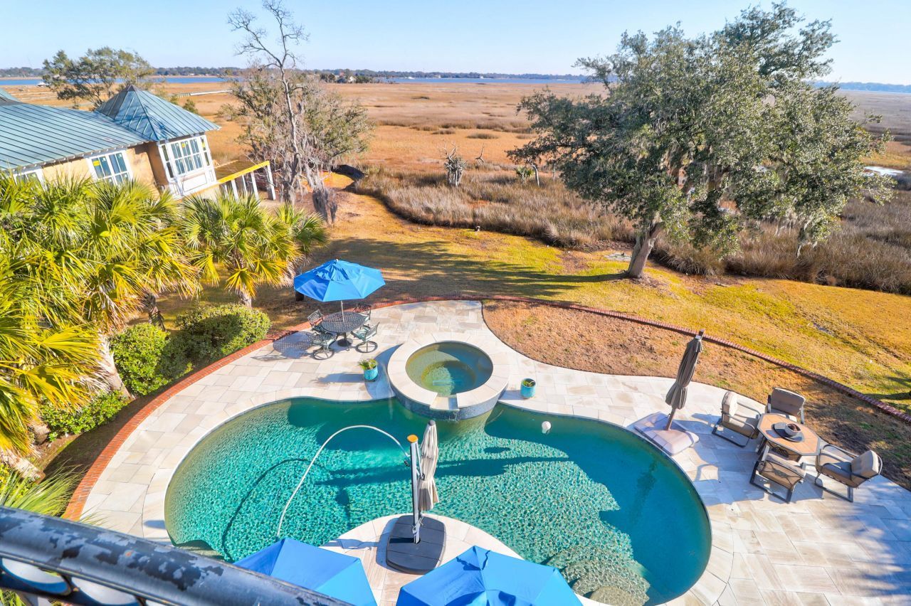 1563 Headquarters Plantation Drive Photo 49