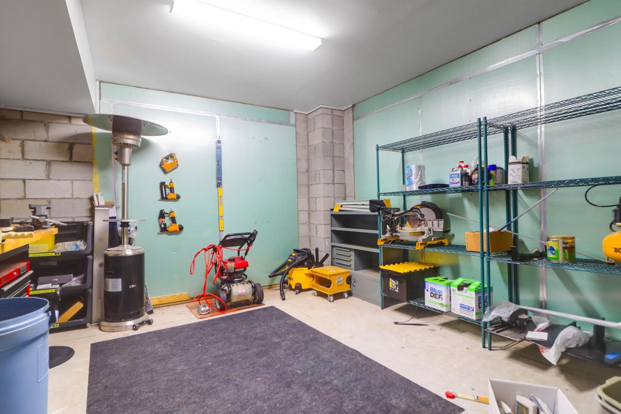 1563 Headquarters Plantation Drive Photo 55