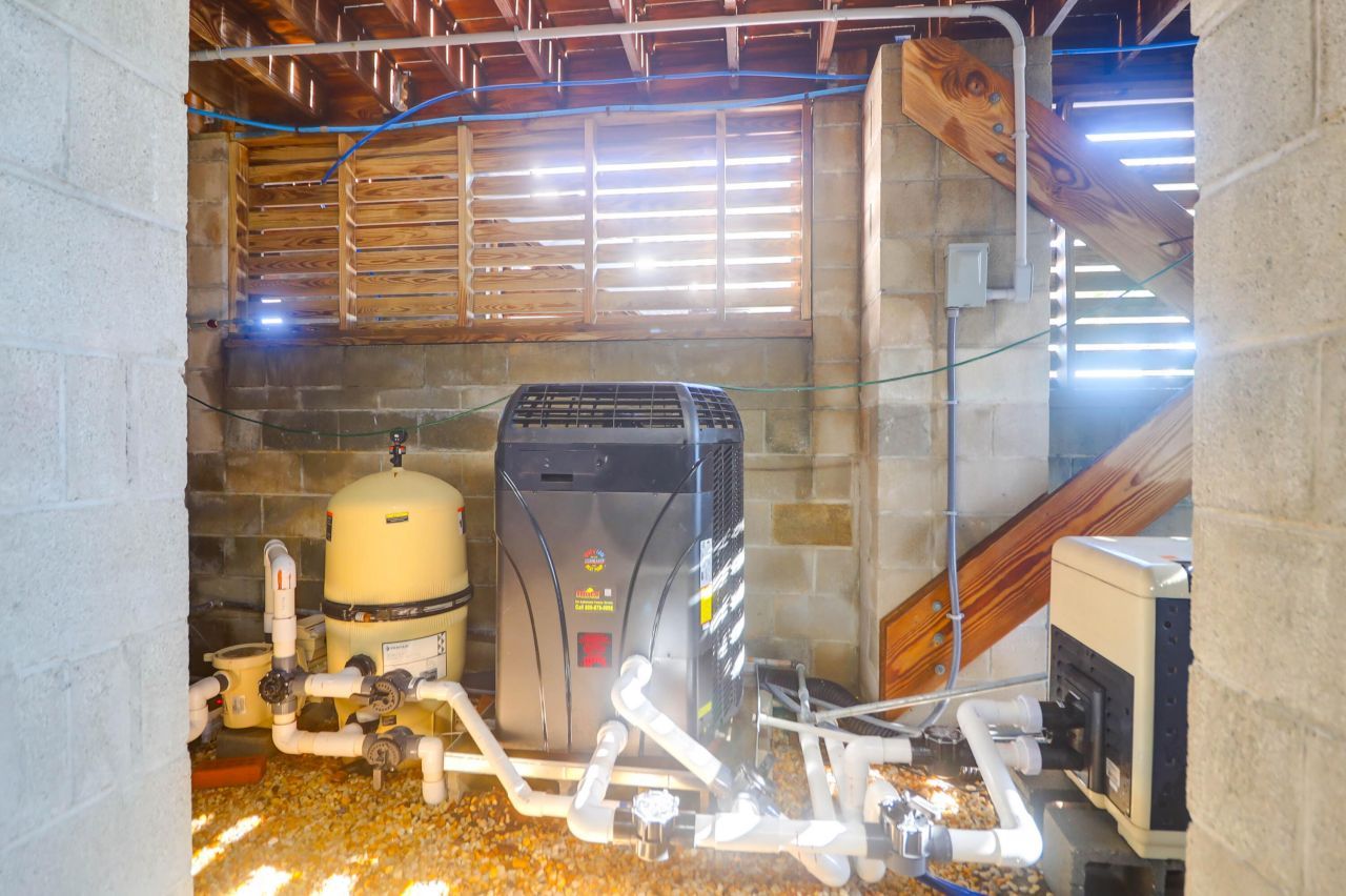 1563 Headquarters Plantation Drive Photo 57