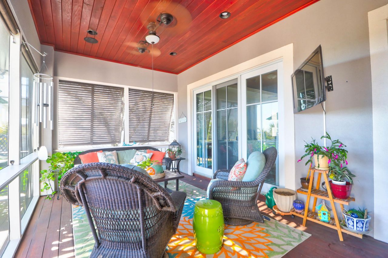 1563 Headquarters Plantation Drive Photo 58