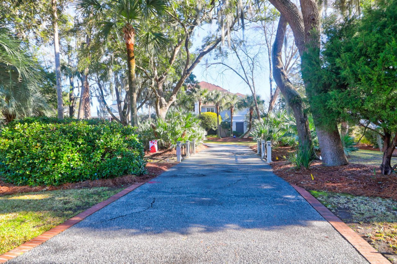 1563 Headquarters Plantation Drive Photo 64