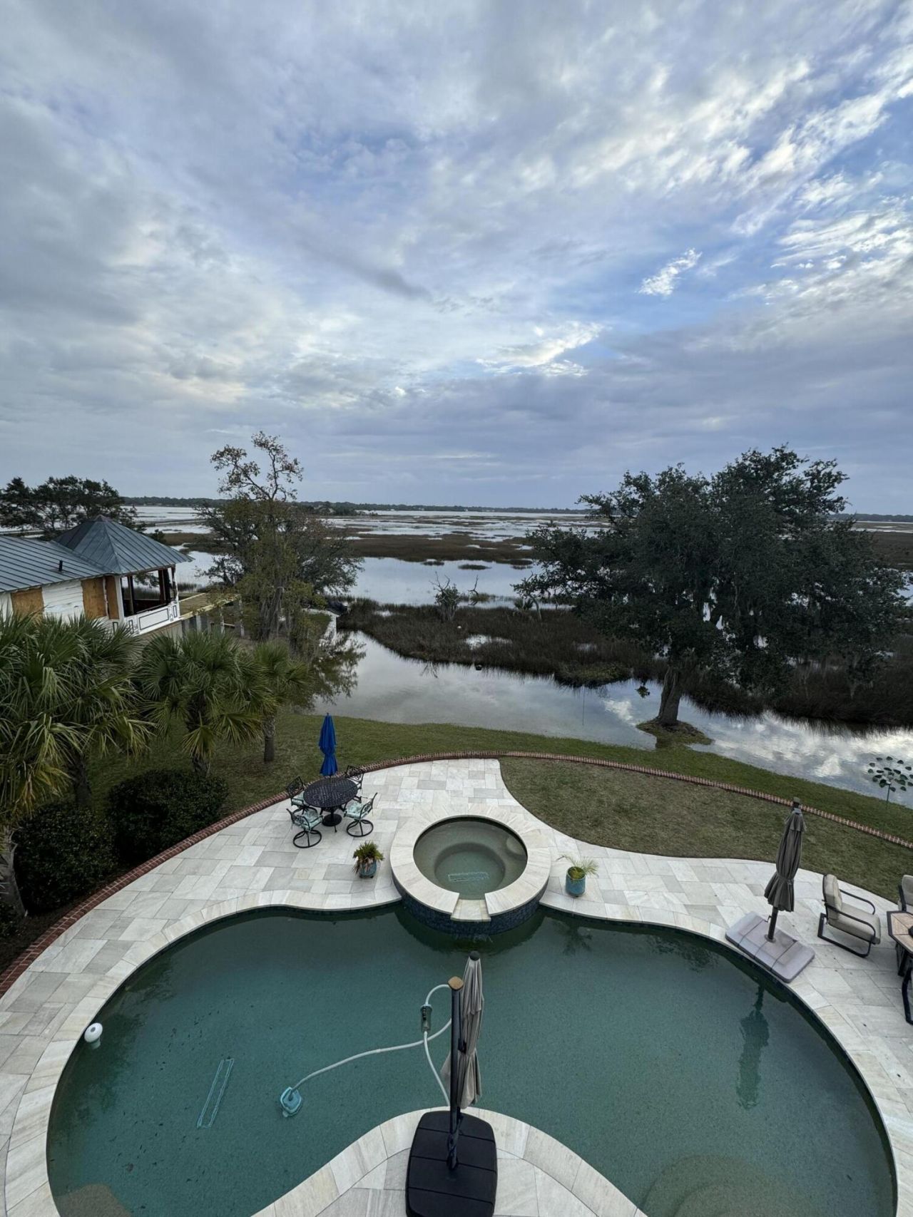 1563 Headquarters Plantation Drive Photo 94