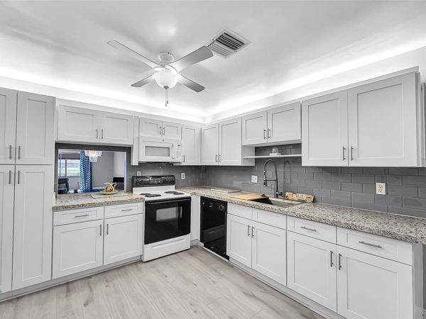 1521 NW 19th Terrace, Unit 101, Delray Beach, FL 33445