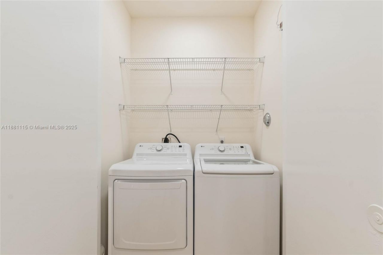 345 Madeira Ave, Unit 345, Coral Gables, FL 33134 Photo