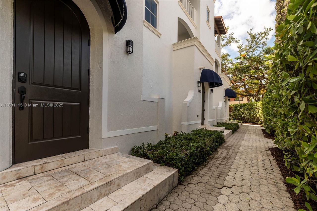 345 Madeira Ave, Unit 345, Coral Gables, FL 33134 Photo