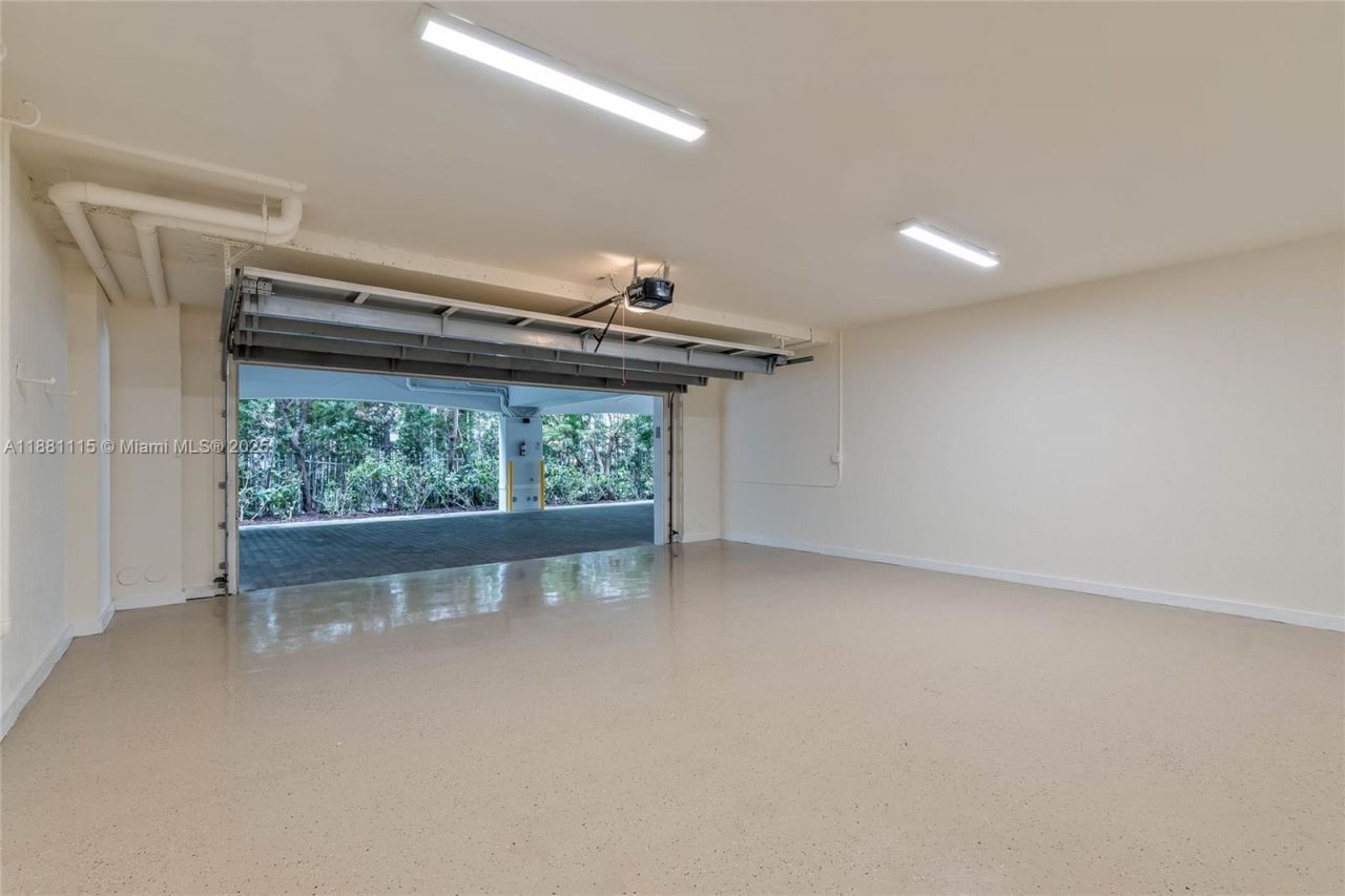 345 Madeira Ave, Unit 345, Coral Gables, FL 33134 Photo