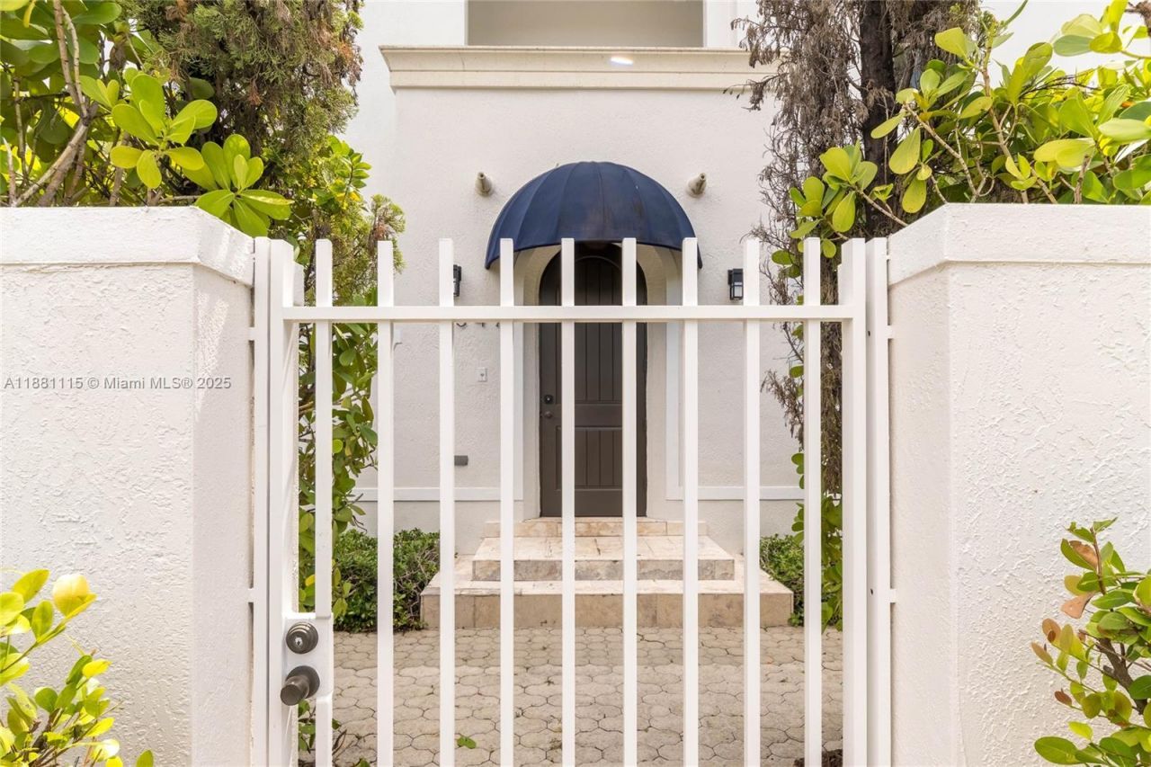 345 Madeira Ave, Unit 345, Coral Gables, FL 33134 Photo