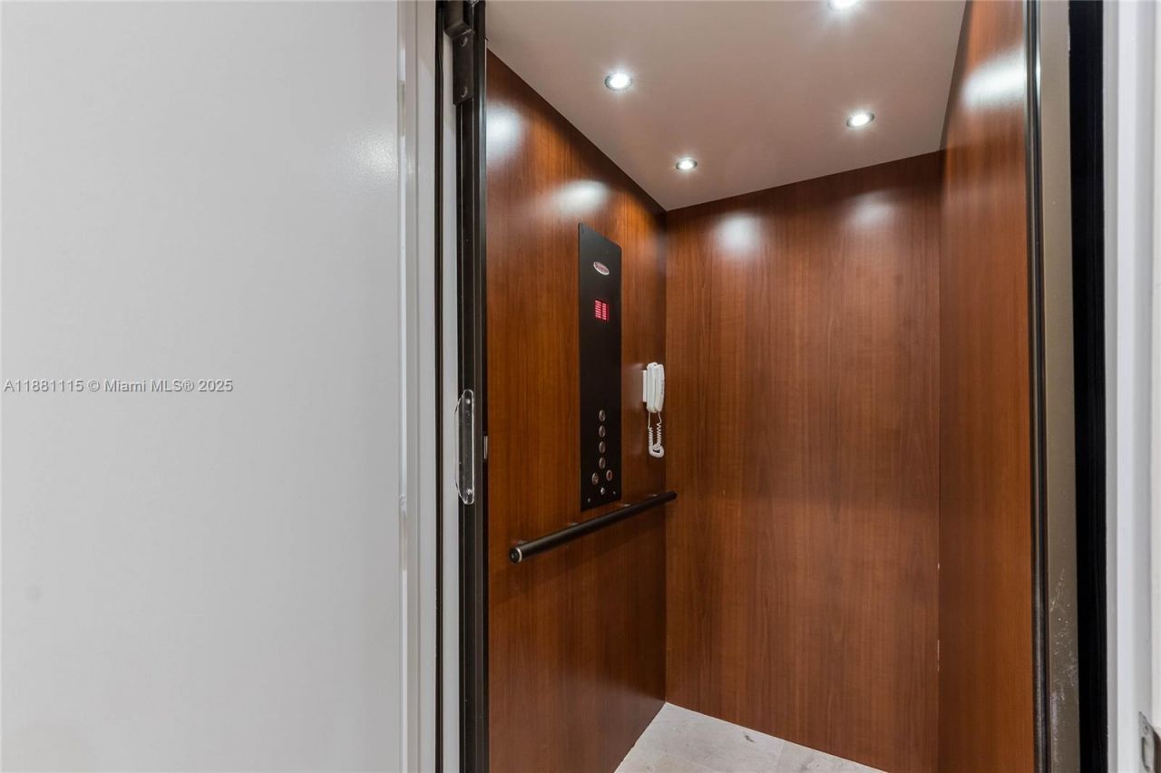 345 Madeira Ave, Unit 345, Coral Gables, FL 33134 Photo