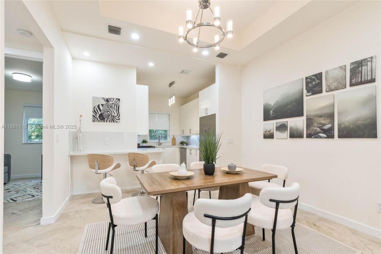 345 Madeira Ave, Unit 345, Coral Gables, FL 33134 Photo