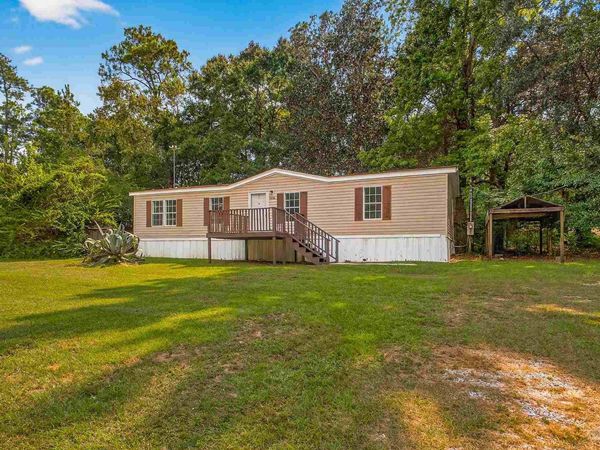 3801 Legend Creek Dr, Pace, FL 32571