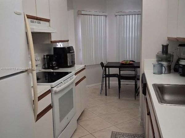1100 SW 128th Ter, Unit 207U, Pembroke Pines, FL 33027