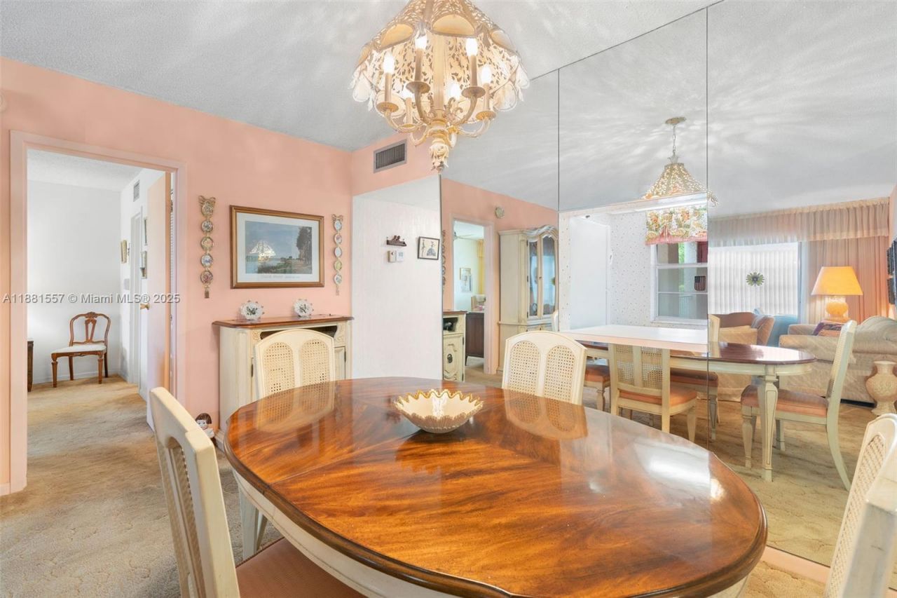 1005 Country Club Dr, Unit 405, Margate, FL 33063 Photo