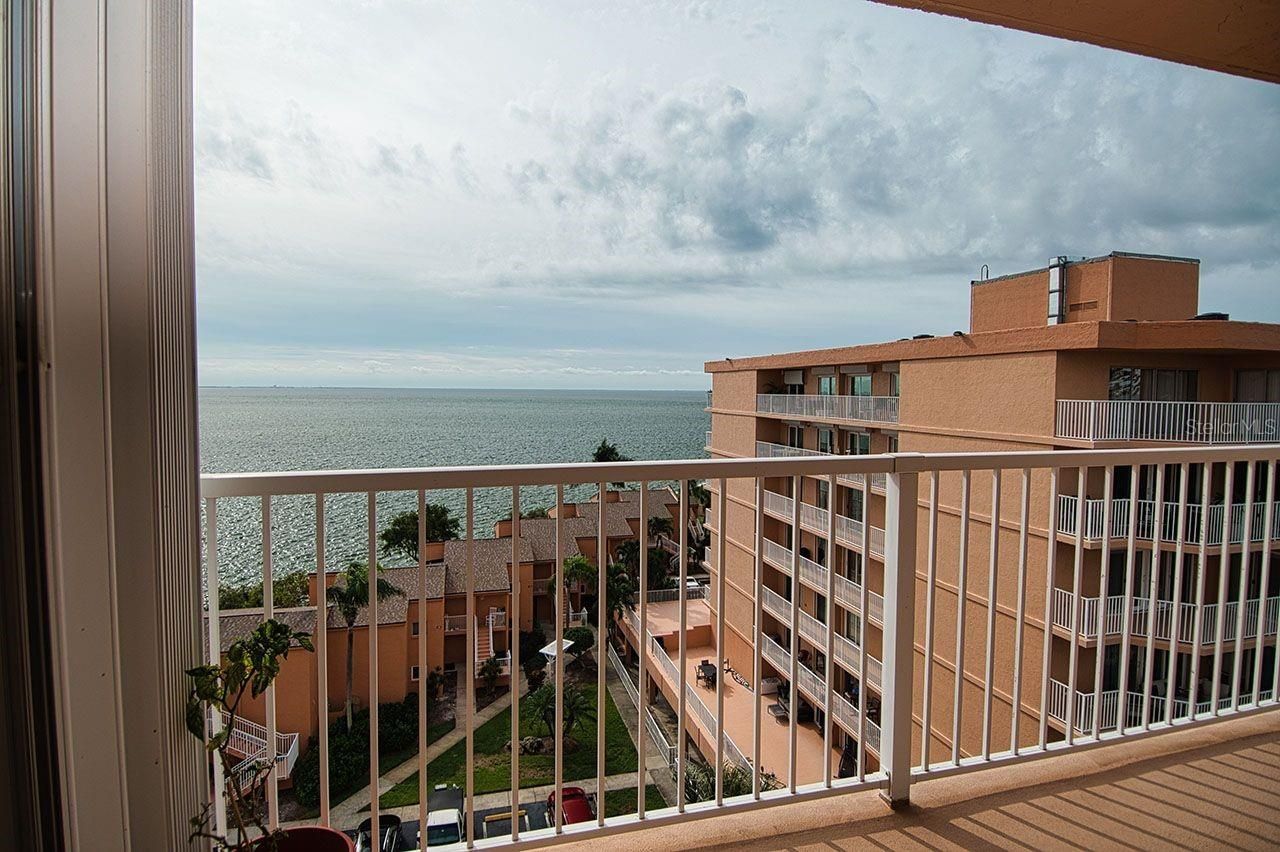 7430 Sunshine Skyway Lane S, Unit 804, Saint Petersburg, FL 33711 Photo