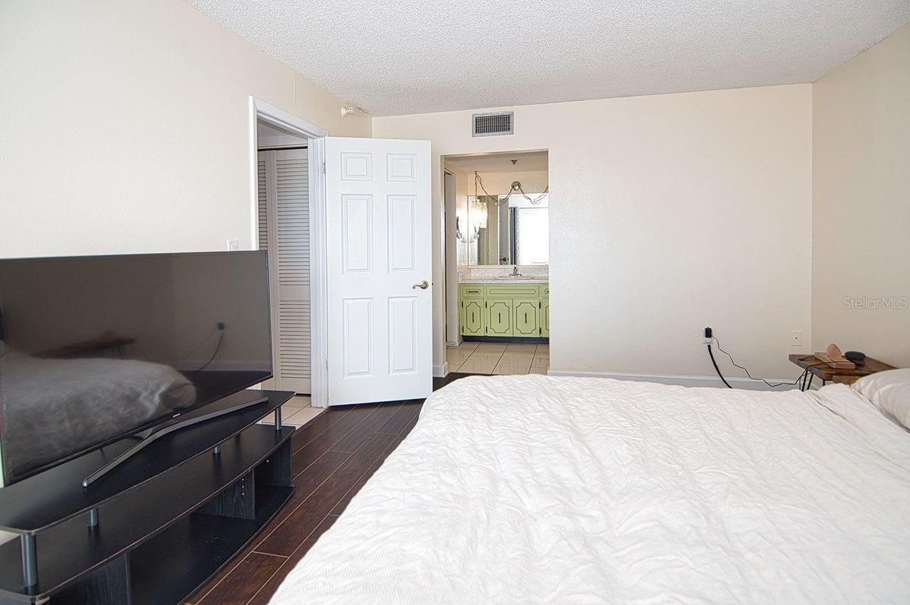 7430 Sunshine Skyway Lane S, Unit 804, Saint Petersburg, FL 33711 Photo