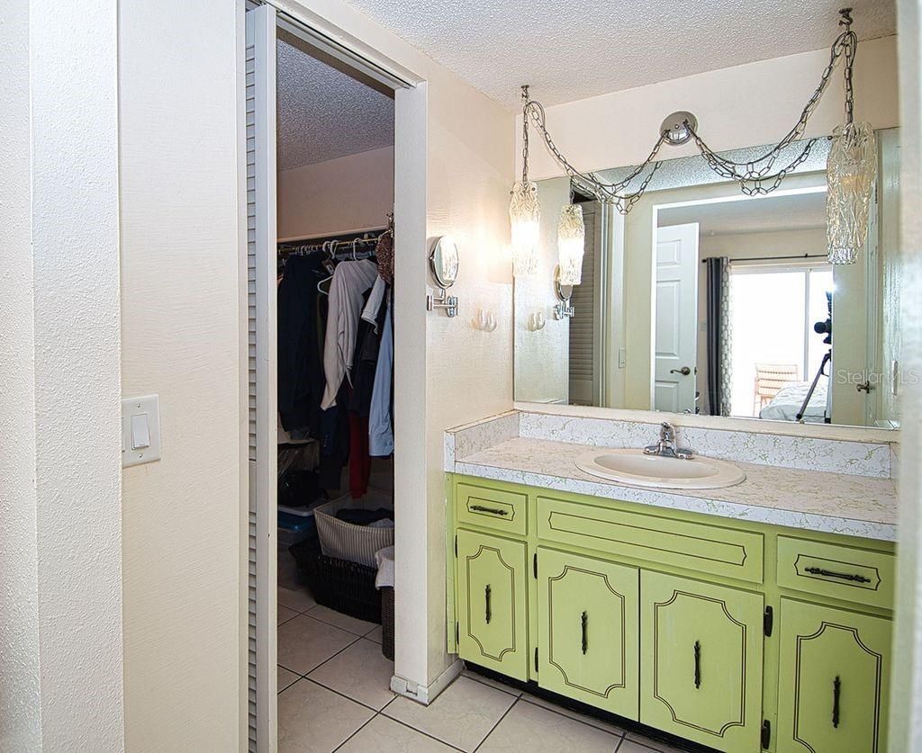 7430 Sunshine Skyway Lane S, Unit 804, Saint Petersburg, FL 33711 Photo