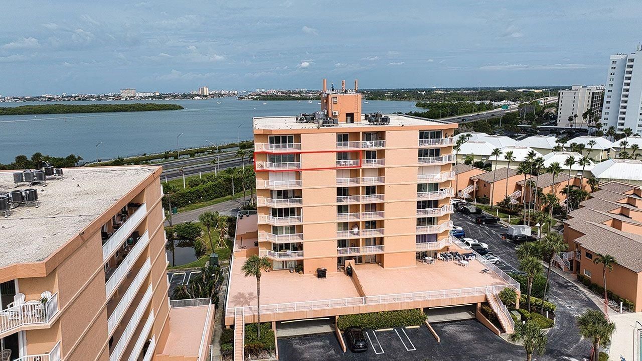 7430 Sunshine Skyway Lane S, Unit 804, Saint Petersburg, FL 33711 Photo