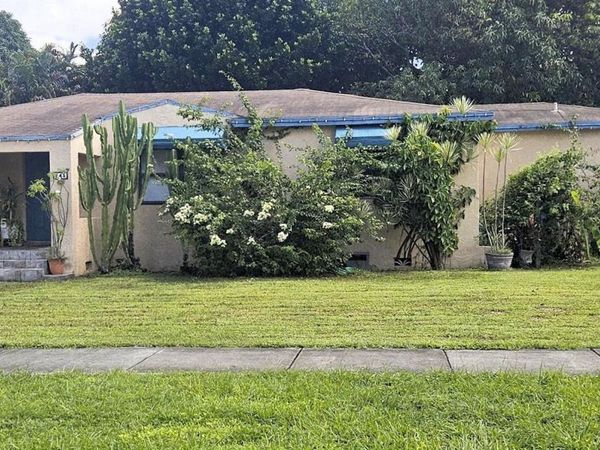 243 NW 62nd Ct, Miami, FL 33126