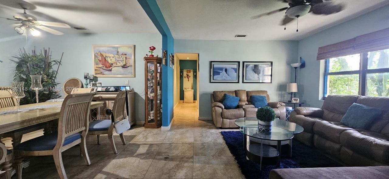 243 NW 62nd Ct, Miami, FL 33126 Photo