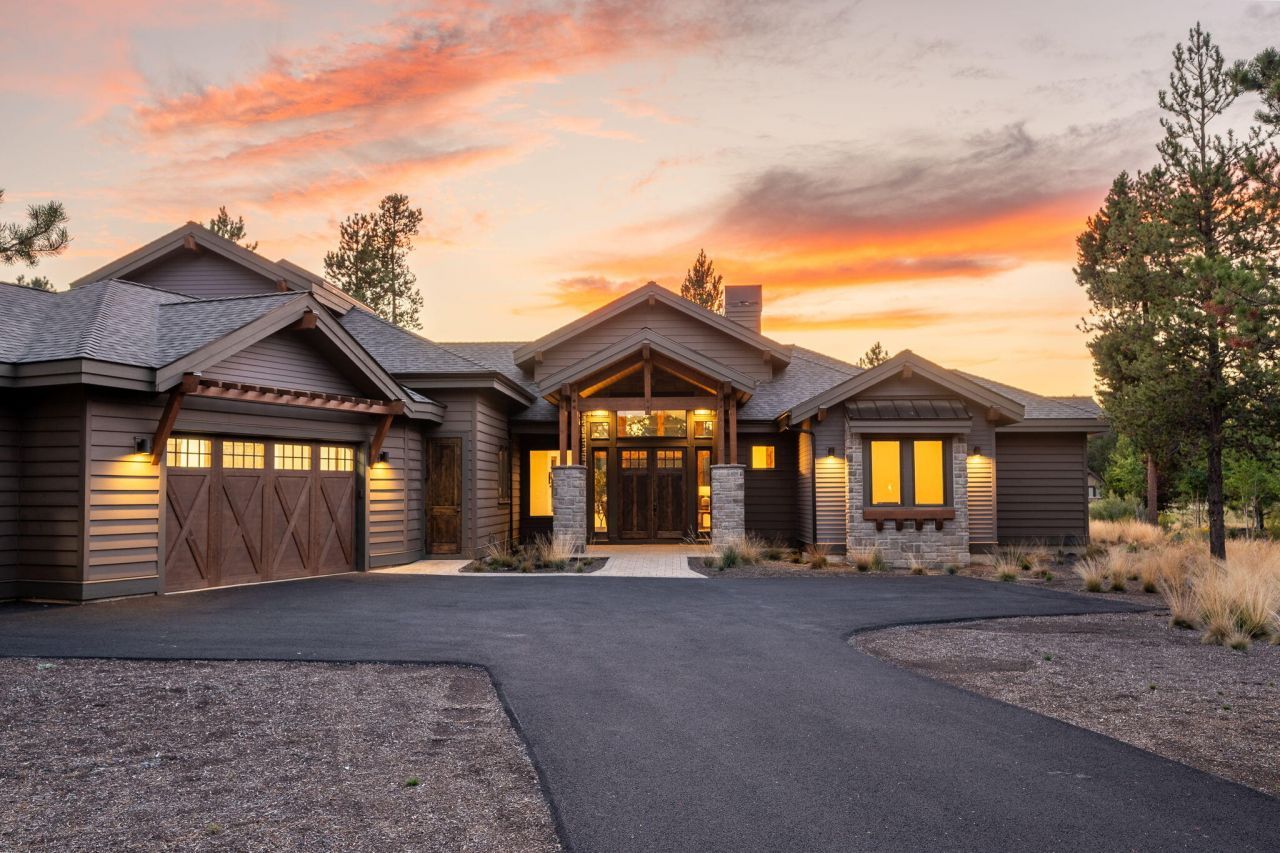 56673 Glowstone Loop, Bend, OR 97707 Main Photo