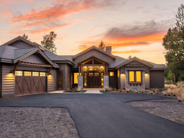 56673 Glowstone Loop, Bend, OR 97707