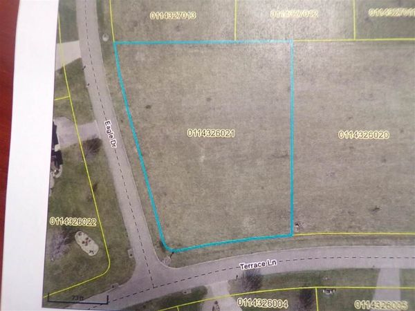 1437 Terrace Ln, West Liberty, IA 52776