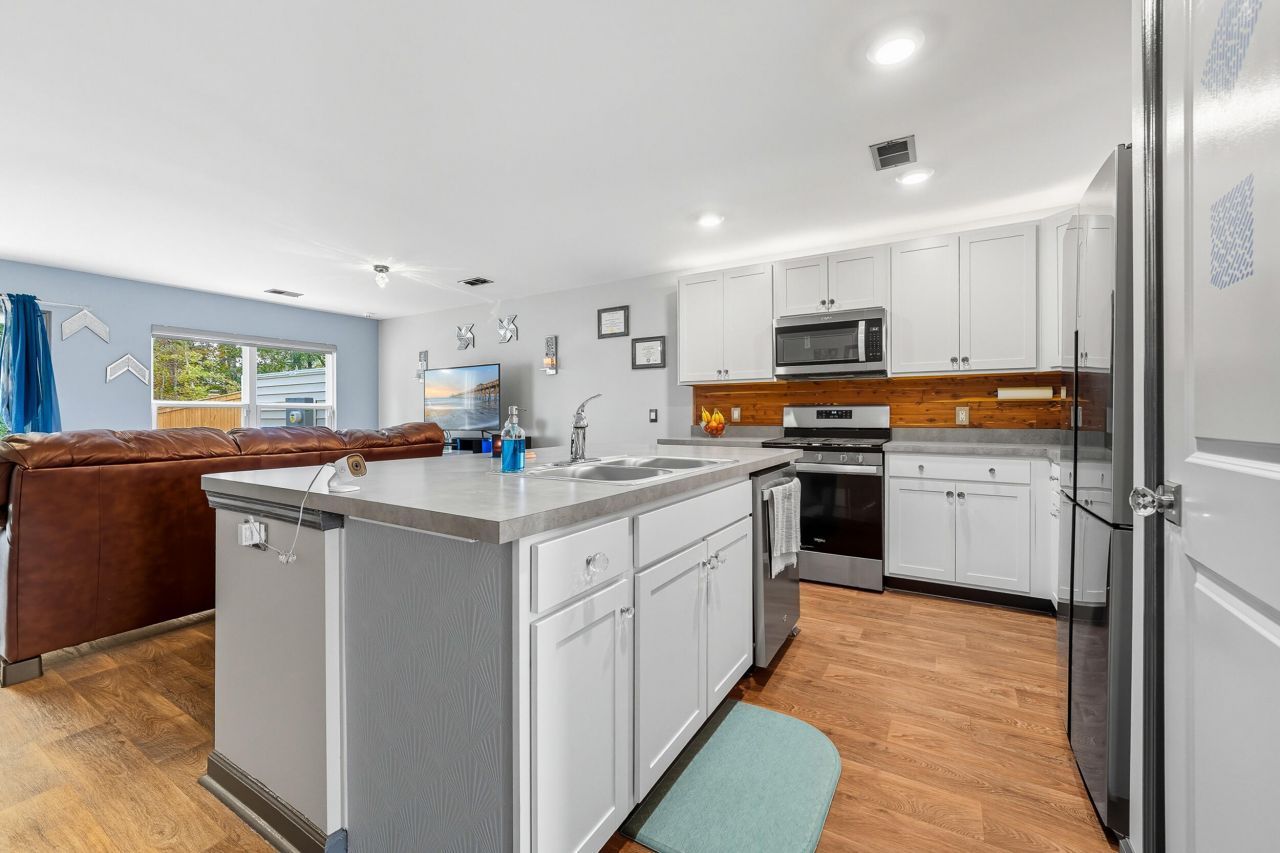 219 Cozy Brook Court Photo 10